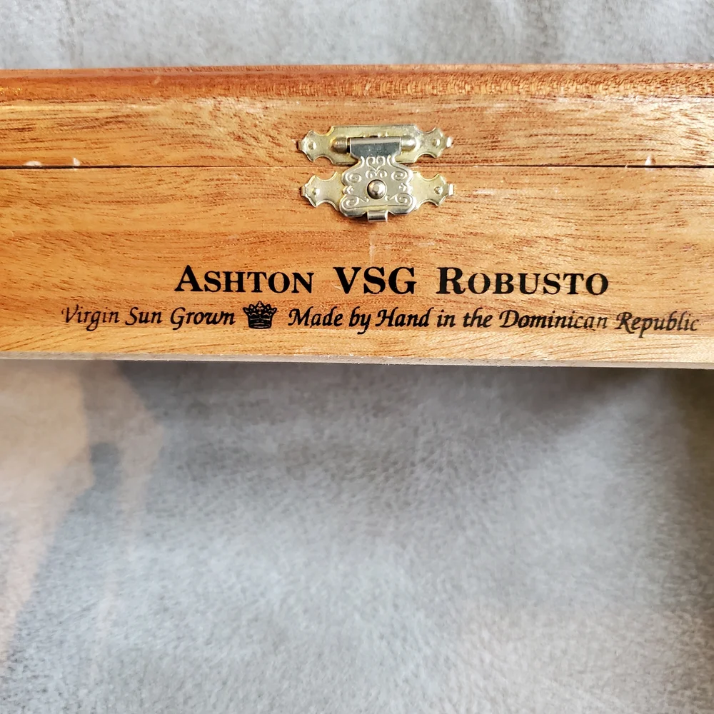 Ashton VSG Empty Cigar Box from Dominion Republic